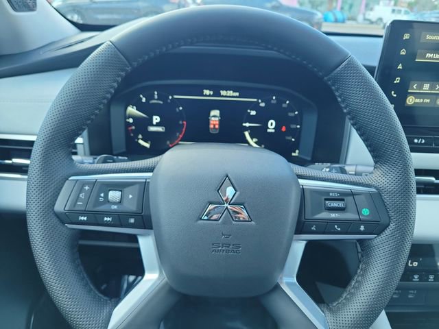 New 2026 Mitsubishi Outlander SE image 25