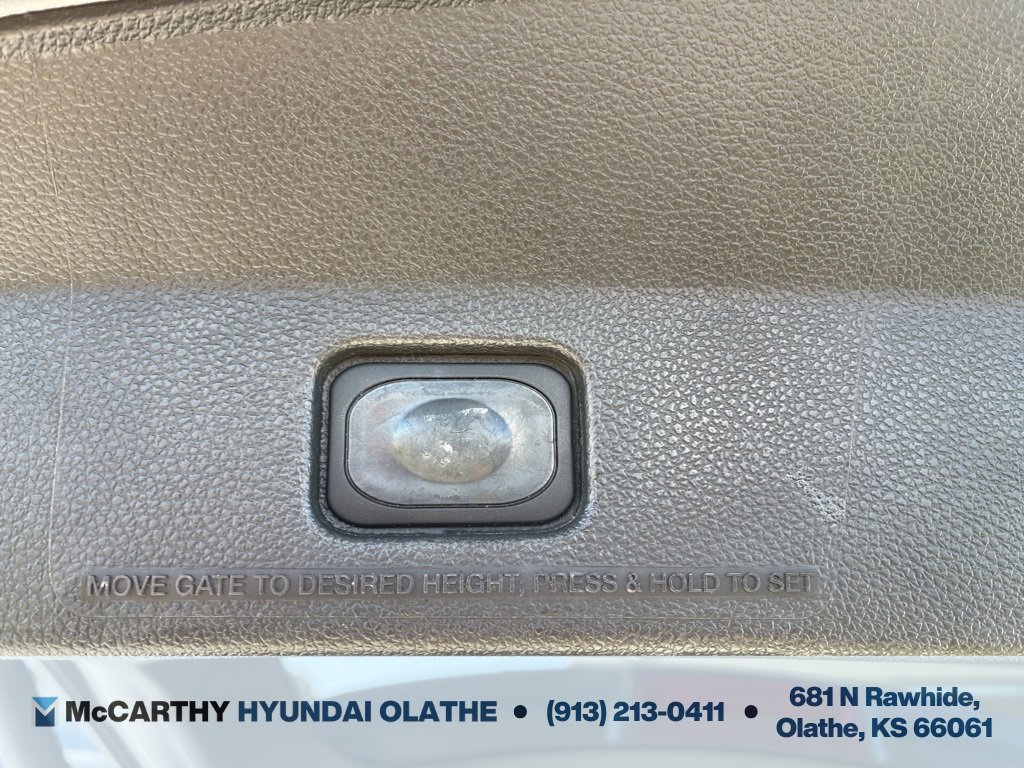 Used 2013 Ford Explorer XLT image 21