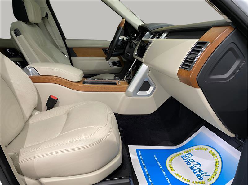 Used 2020 Land Rover Range Rover HSE image 25