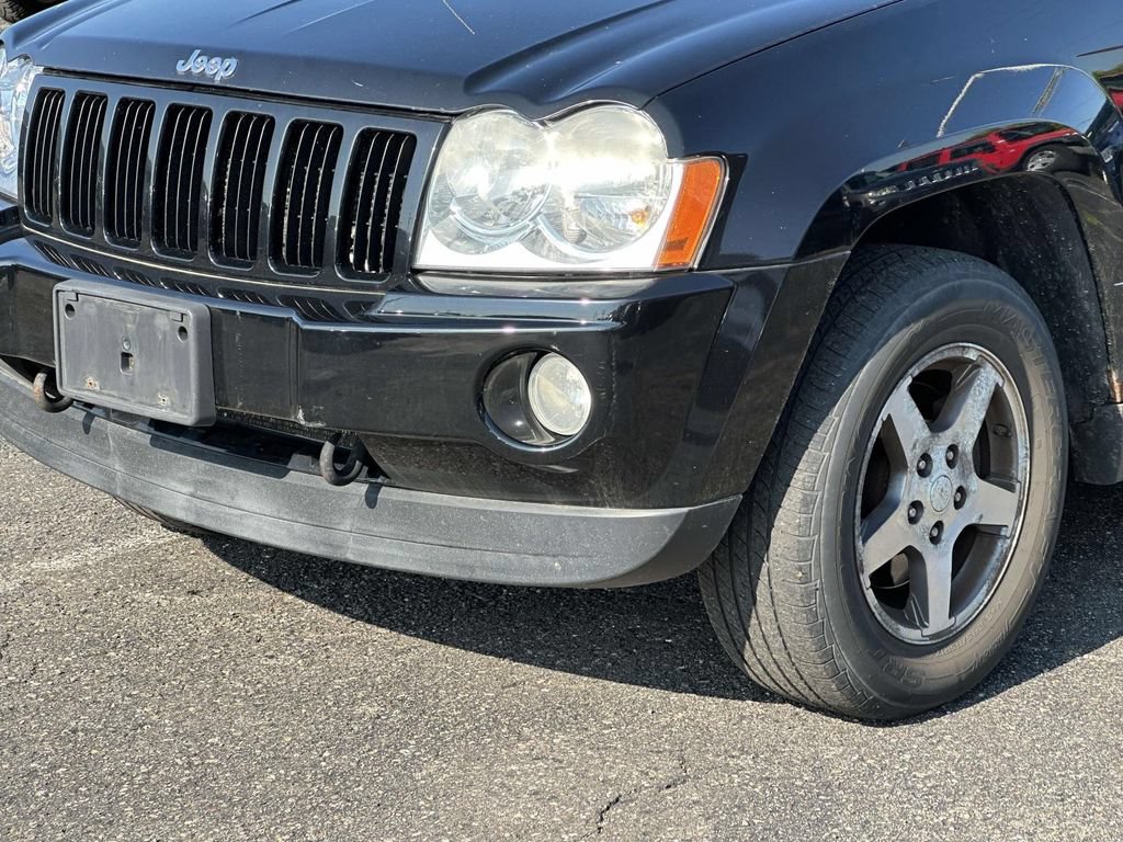 Used 2007 Jeep Grand Cherokee Laredo AWD/4WD image 8