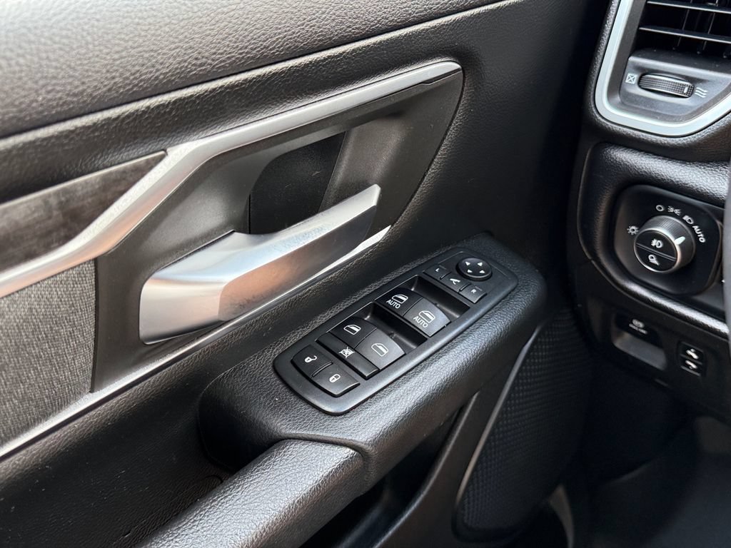 Used 2019 RAM 1500 Big Horn AWD/4WD image 25