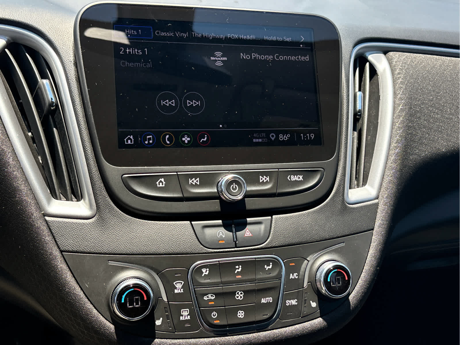 Certified 2022 Chevrolet Malibu LT FWD image 11