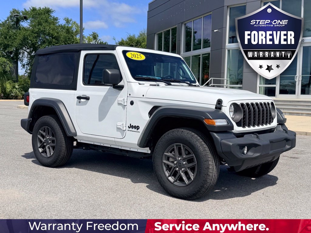 Used 2025 Jeep Wrangler Sport AWD/4WD image 8
