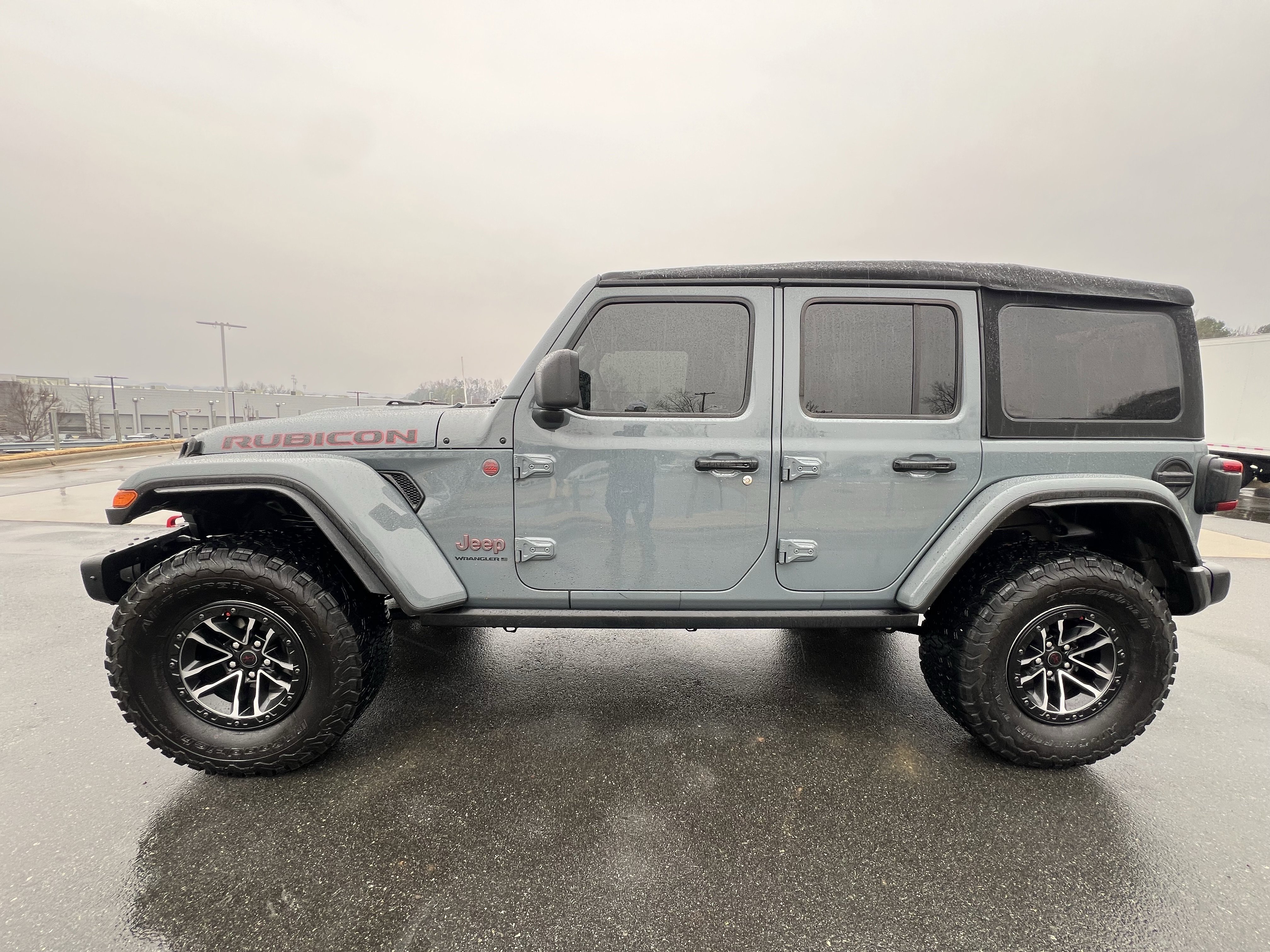 Used 2024 Jeep Wrangler Unlimited Rubicon image 6
