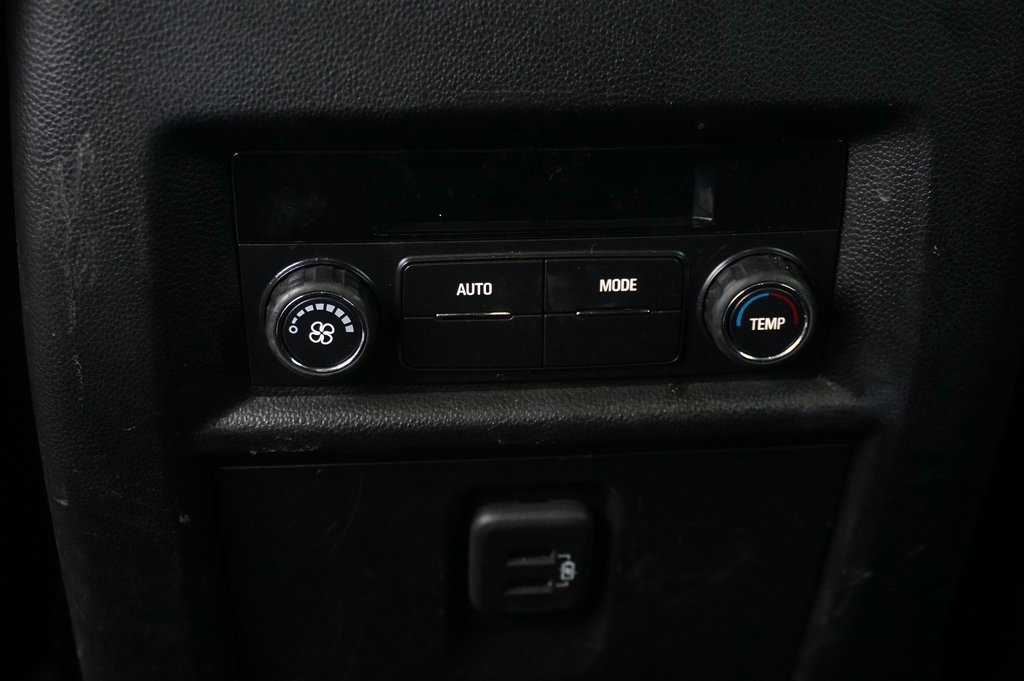 Certified 2023 Chevrolet Traverse LT w/ LPO, Floor Liner Package image 28