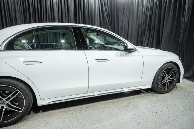 New 2026 Mercedes-Benz E 450 4MATIC Sedan image 4