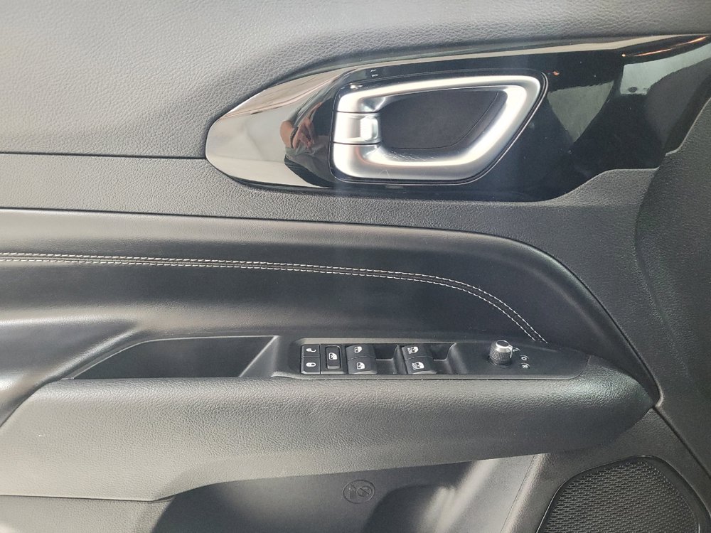 Used 2022 Jeep Compass Latitude FWD image 27
