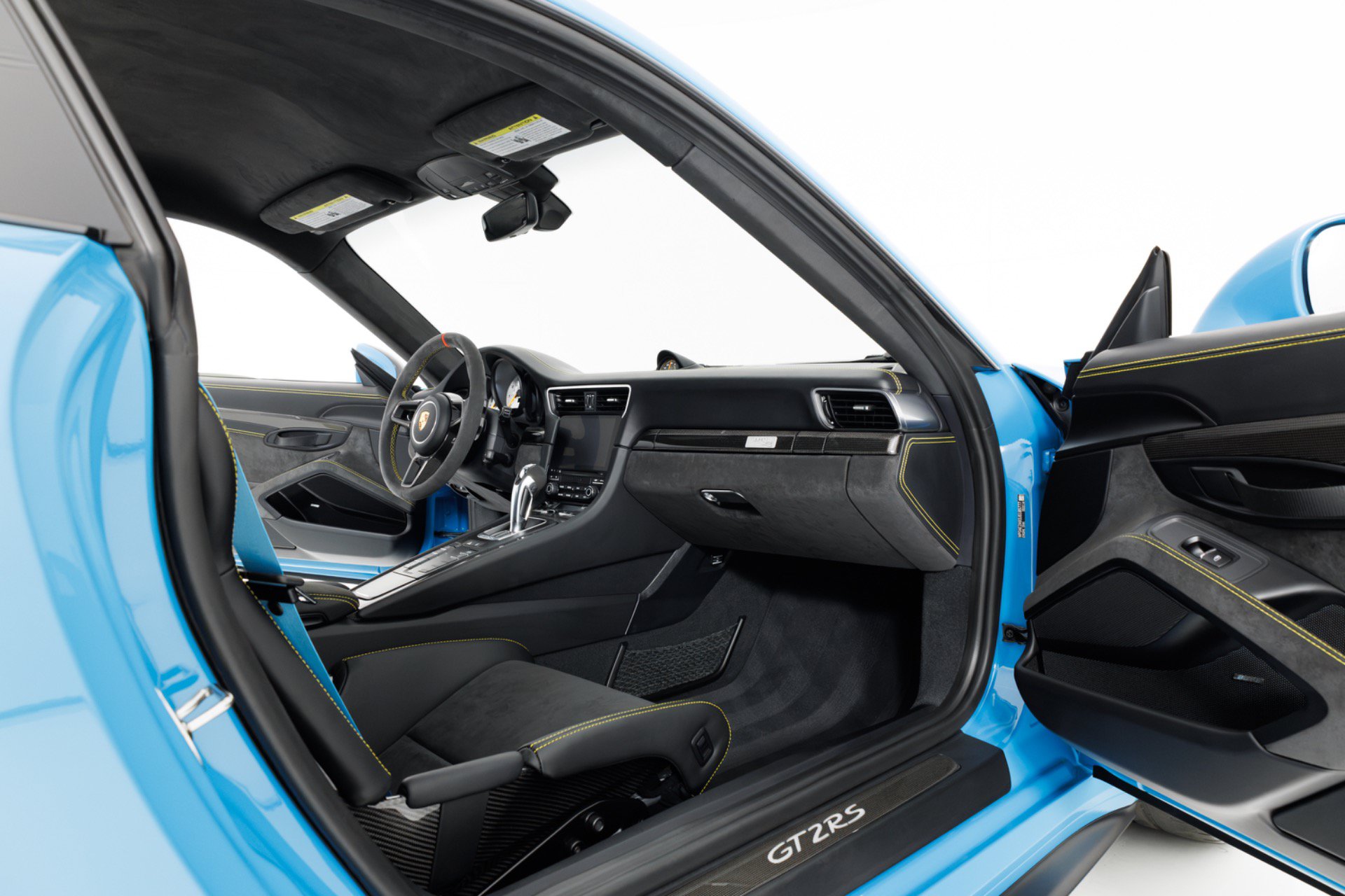 Used 2018 Porsche 911 GT2 RS RWD image 34