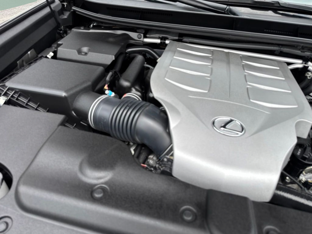 Used 2023 Lexus GX 460 Premium AWD/4WD image 35