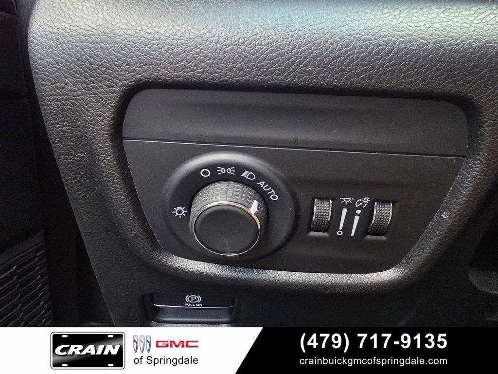Used 2023 Jeep Grand Cherokee L Laredo AWD/4WD image 13