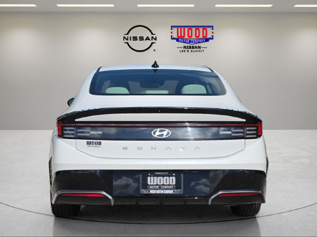 Used 2025 Hyundai Sonata SEL FWD image 3
