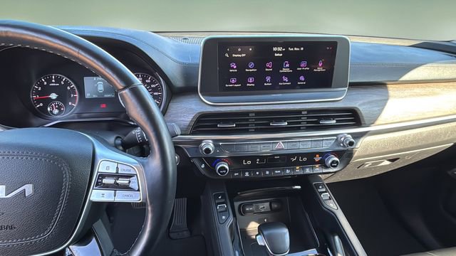 Used 2022 Kia Telluride EX w/ EX Premium Package image 10