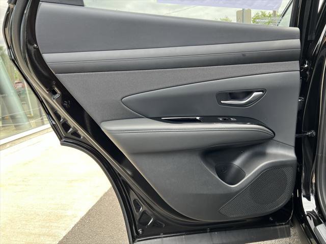 New 2025 Hyundai Tucson Limited image 28