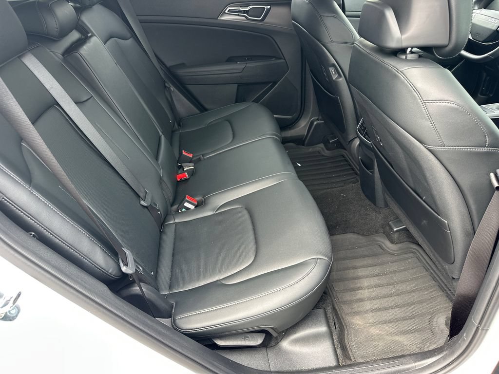Certified 2026 Kia Sportage SX FWD image 15