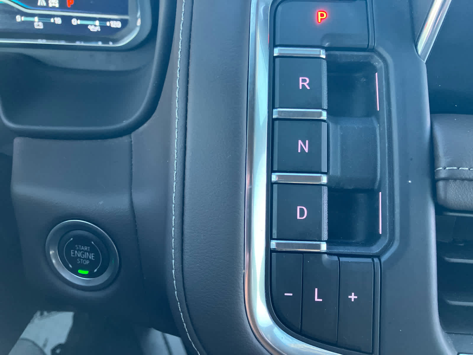 Certified 2024 Chevrolet Tahoe Z71 w/ Luxury Package image 26