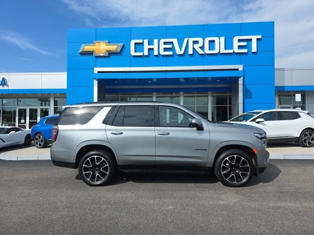 Used 2023 Chevrolet Tahoe RST w/ Luxury Package AWD/4WD image 2