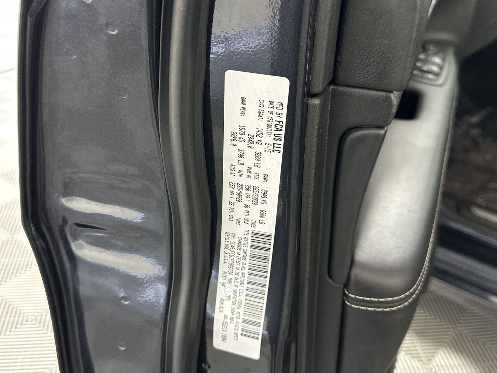 Used 2015 Jeep Grand Cherokee Overland AWD/4WD image 29