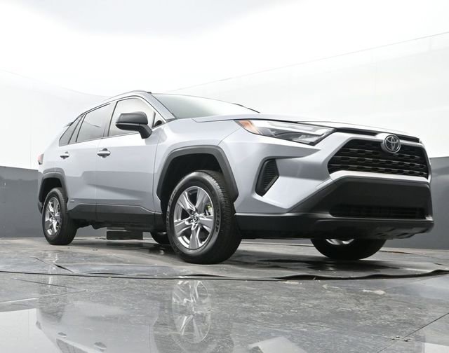 Used 2025 Toyota RAV4 LE image 24