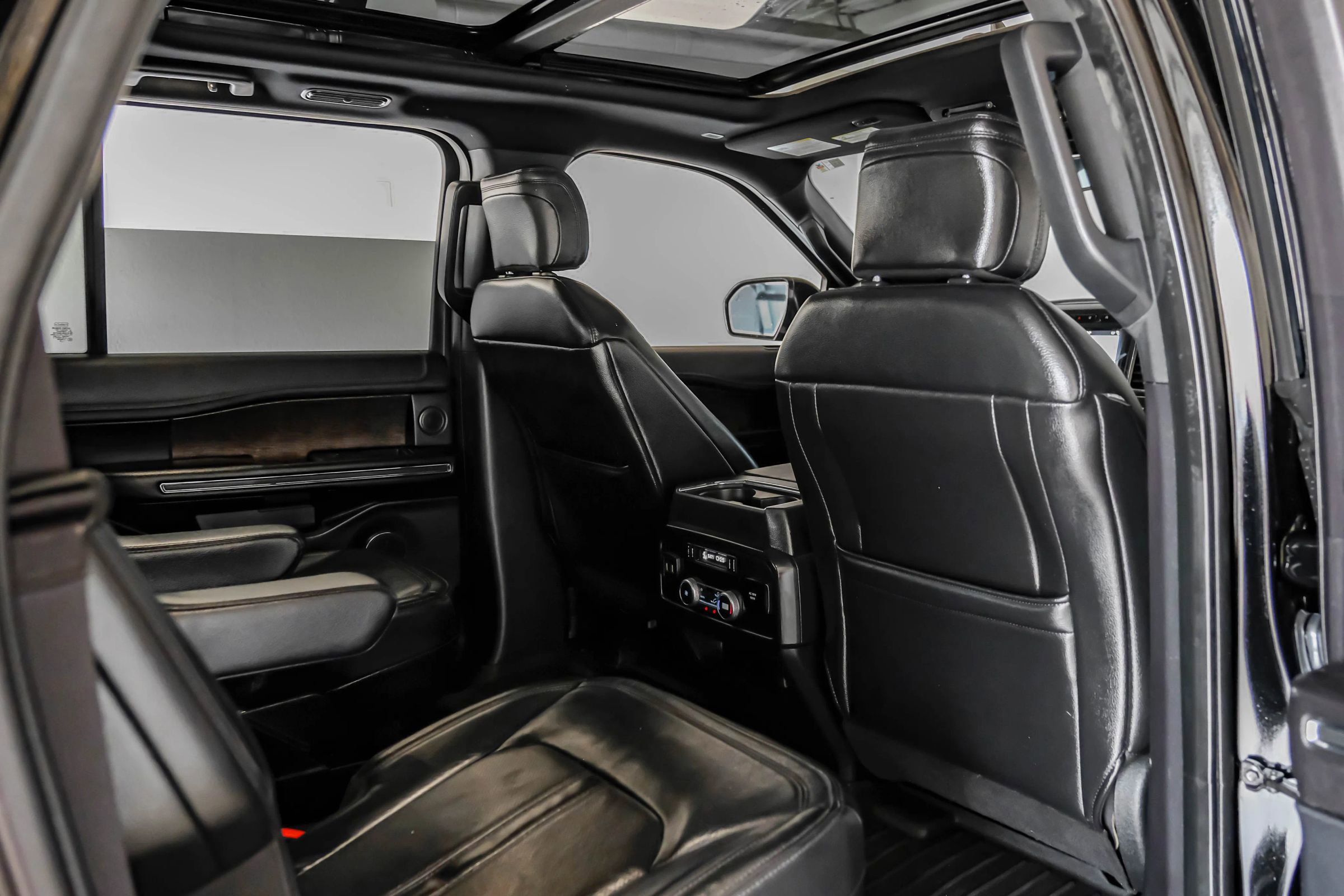 Used 2018 Ford Expedition Max Limited w/ Equipment Group 302A image 34