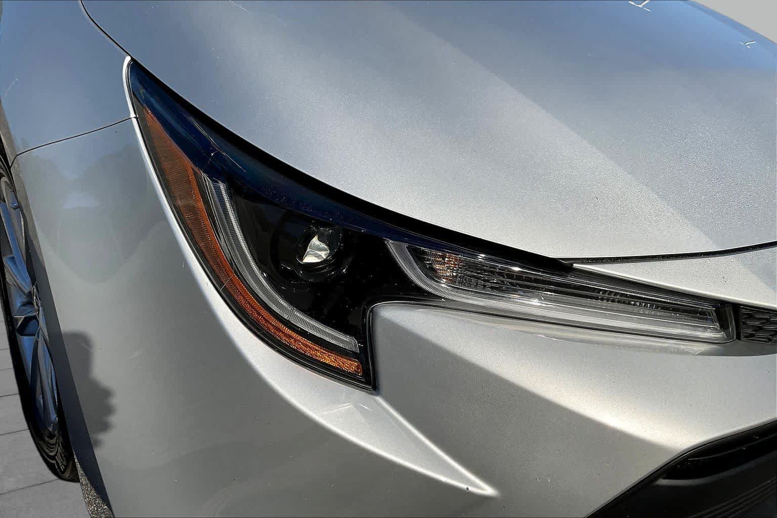 Used 2023 Toyota Corolla LE w/ LE Convenience Package FWD image 27