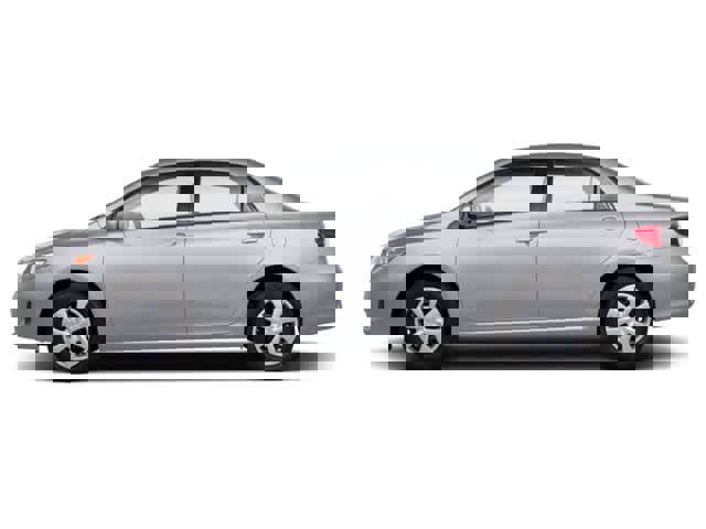 Used 2013 Toyota Corolla LE image 6