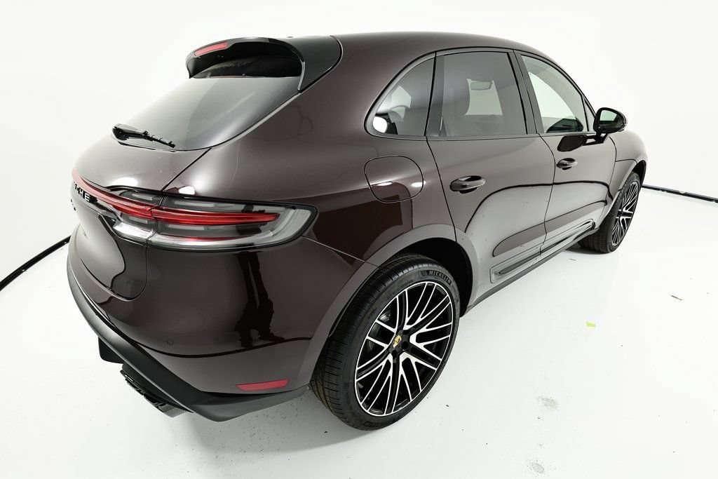 New 2026 Porsche Macan AWD/4WD image 7