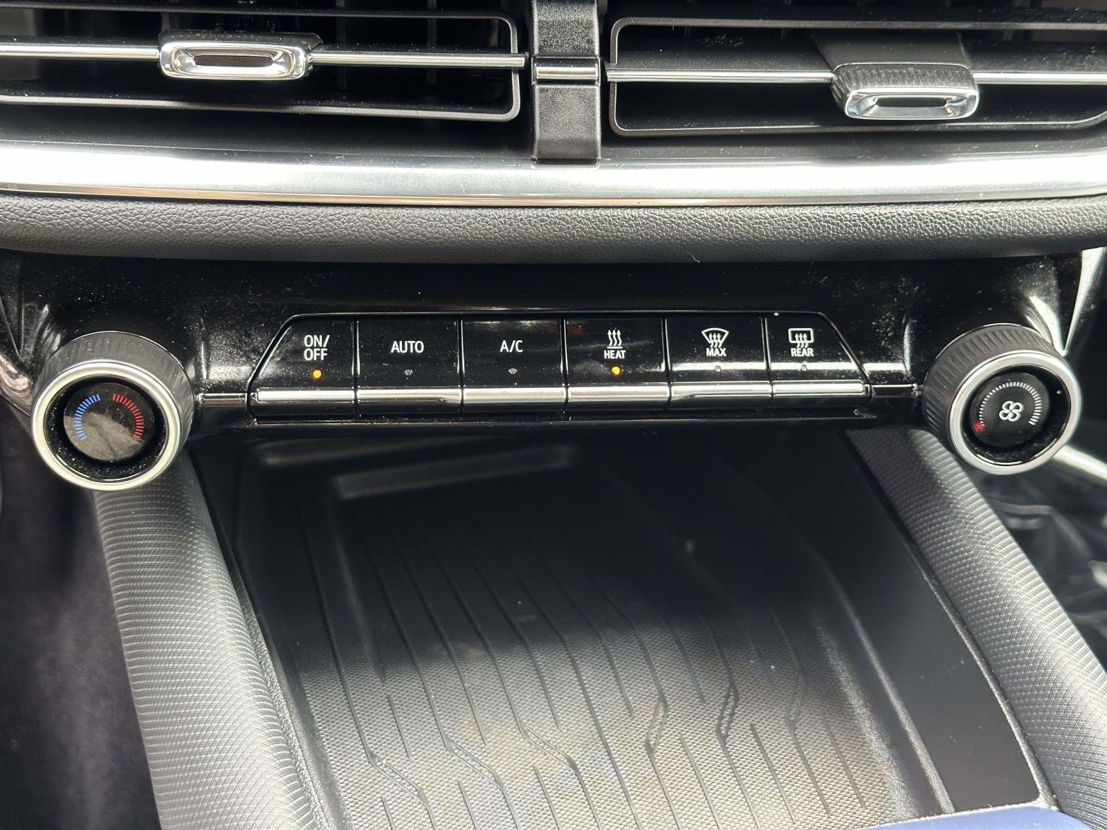 Used 2024 Chevrolet Equinox EV LT image 12