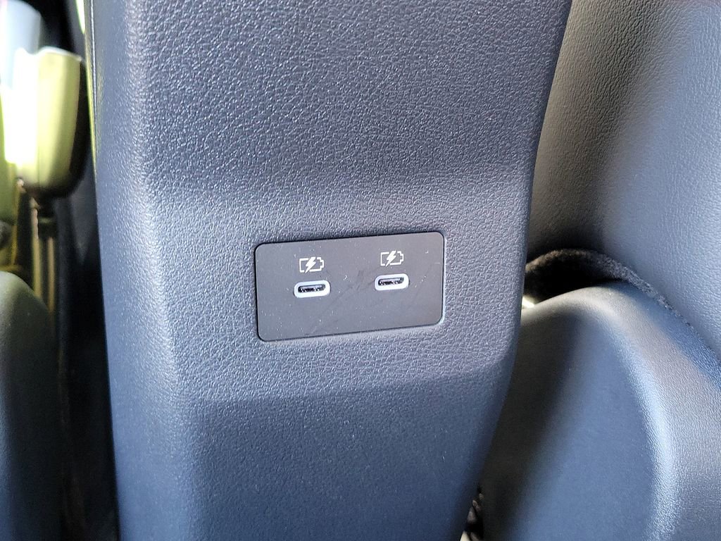 Certified 2025 Nissan Kicks SR FWD image 19