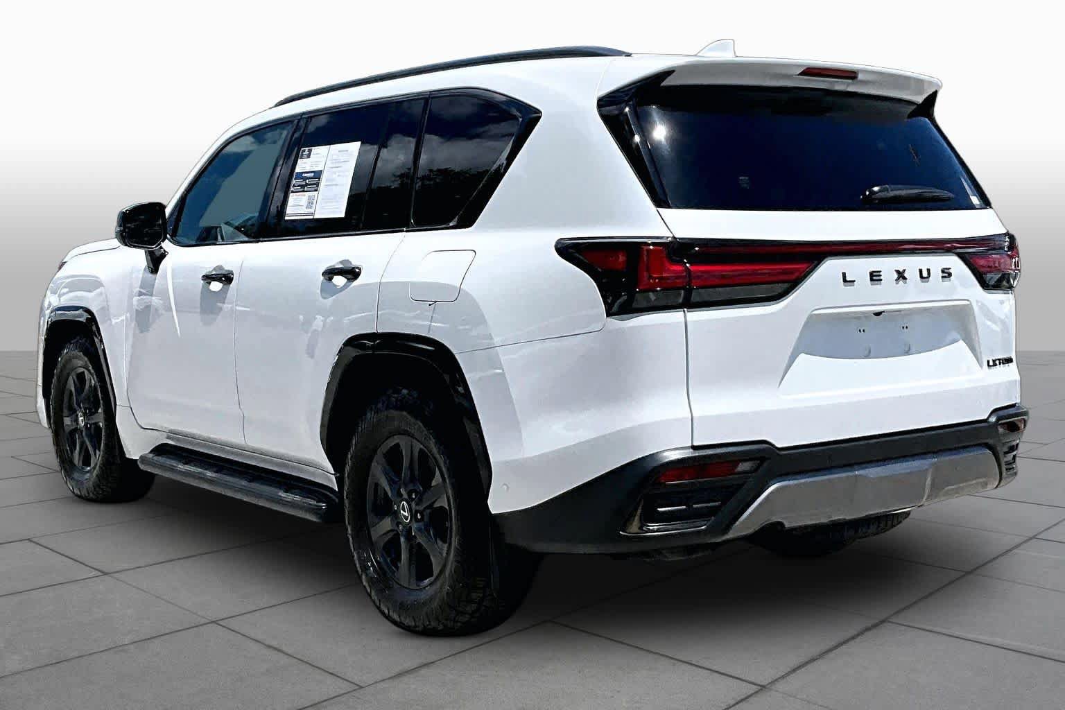 Used 2025 Lexus LX 700h Overtrail w/ Accessory Package (Z1) AWD/4WD image 12