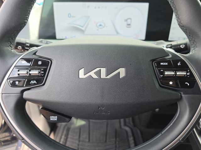 Used 2024 Kia EV6 Wind RWD image 40