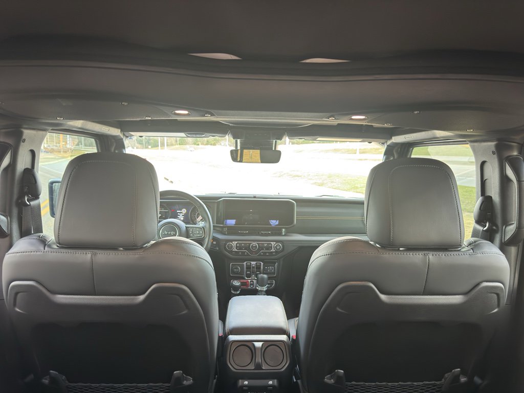 Certified 2025 Jeep Wrangler Unlimited Rubicon 392 image 22