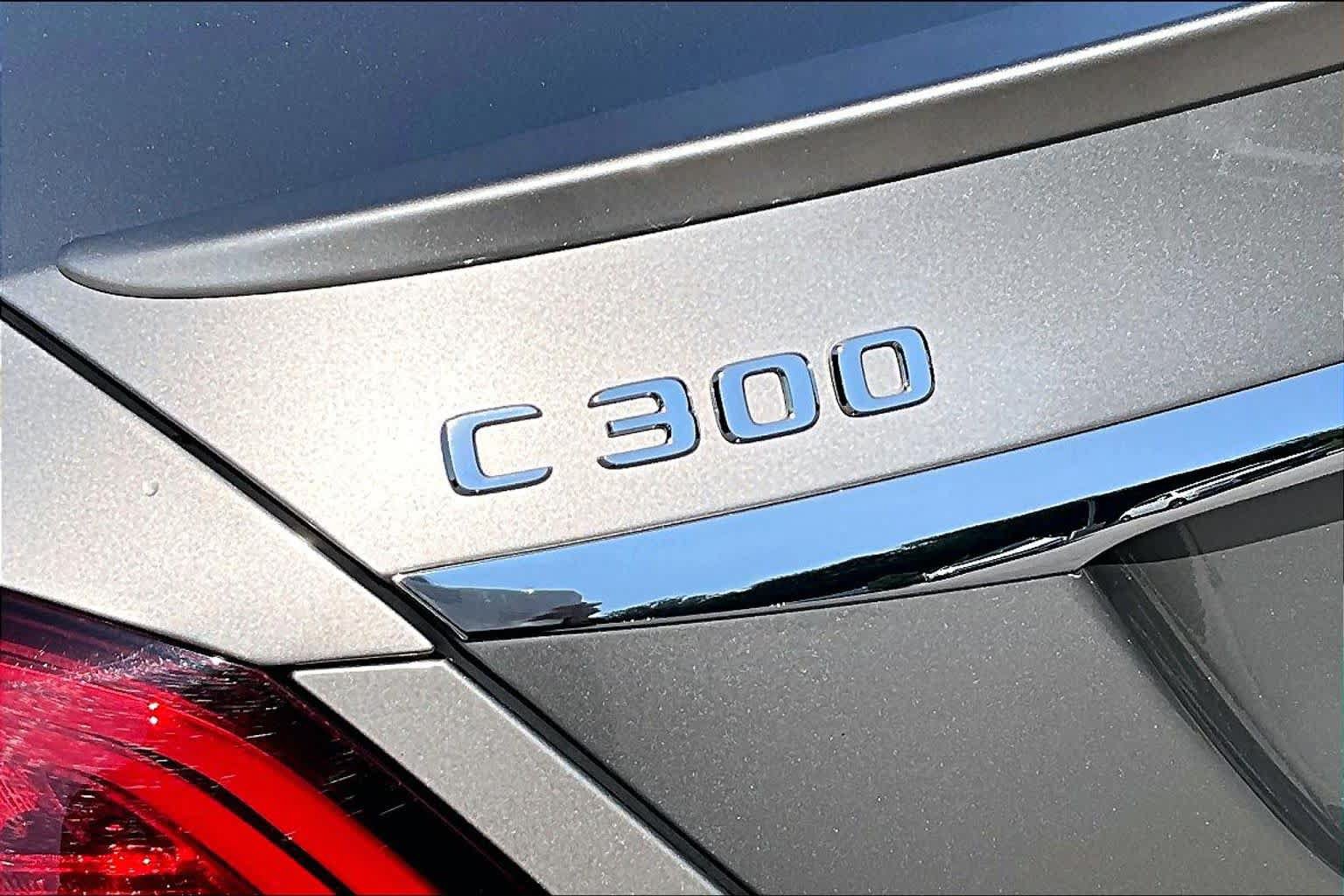 Used 2020 Mercedes-Benz C 300 4MATIC Sedan image 32
