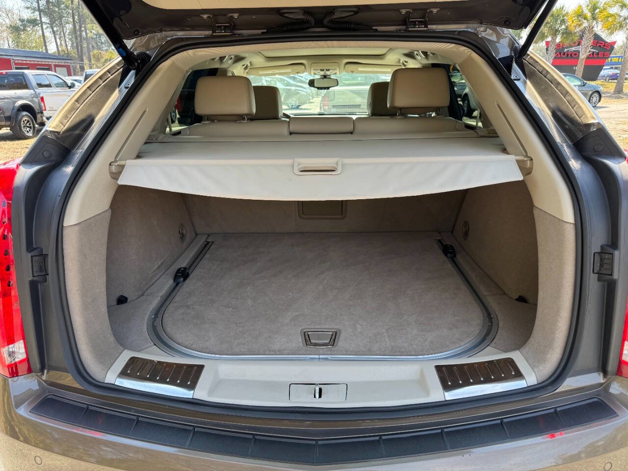 Used 2014 Cadillac SRX Luxury image 13