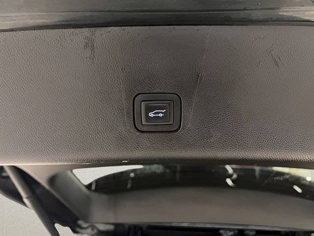 Used 2018 Chevrolet Traverse LT AWD/4WD image 5