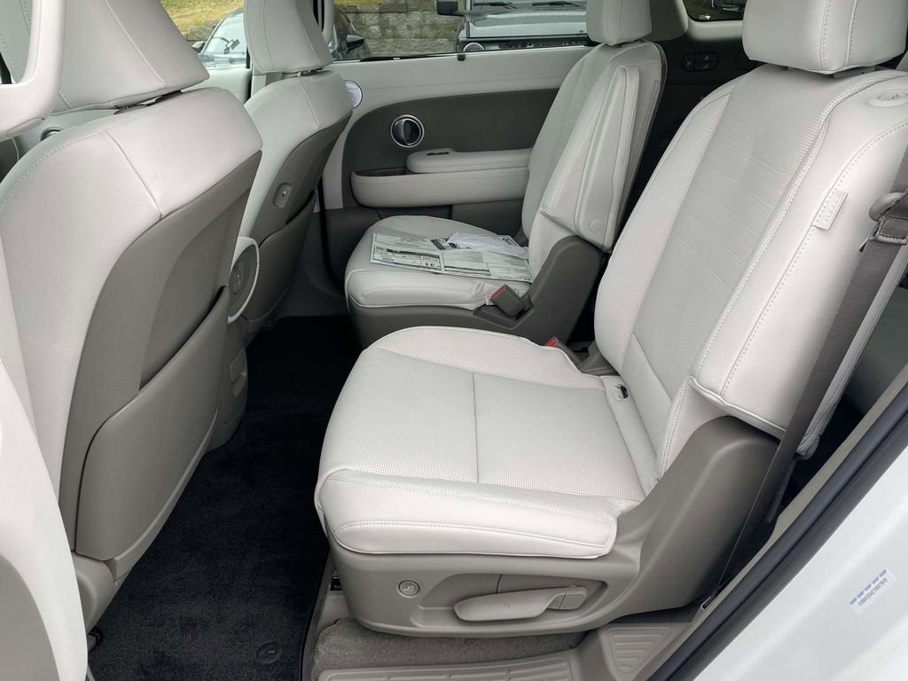 New 2026 Hyundai Palisade Limited FWD image 9