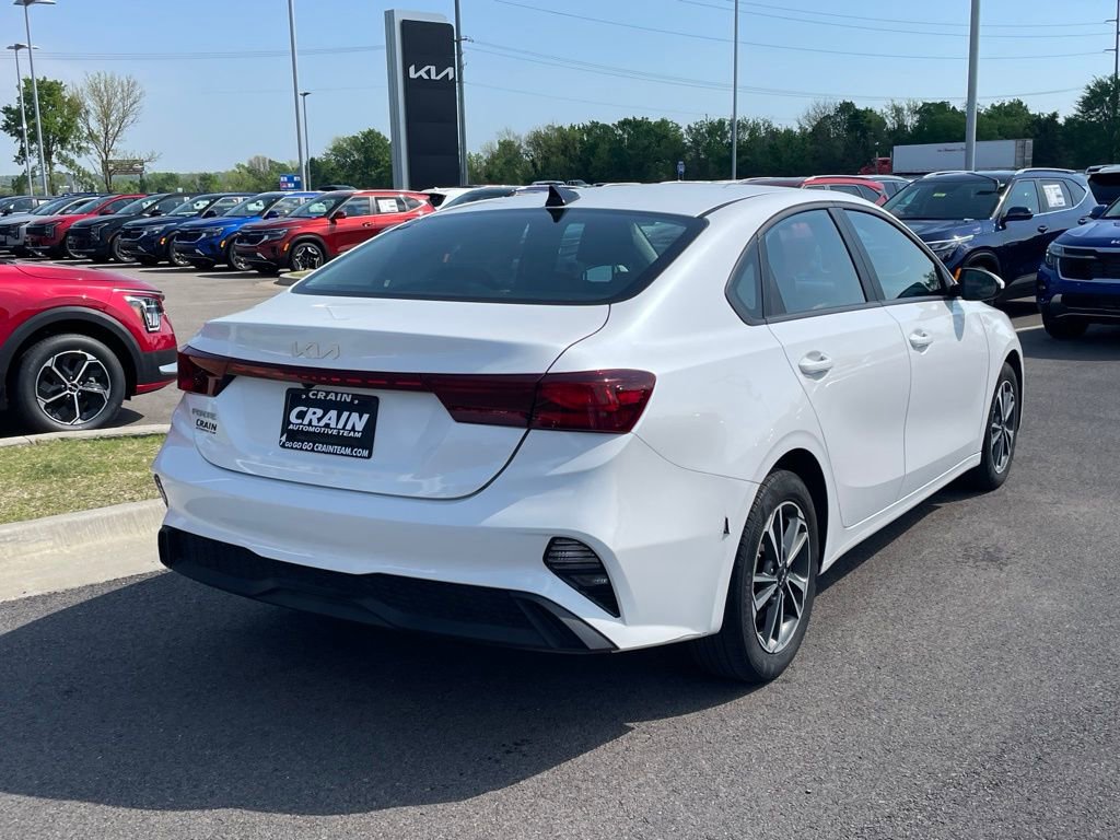 Used 2024 Kia Forte LXS image 7