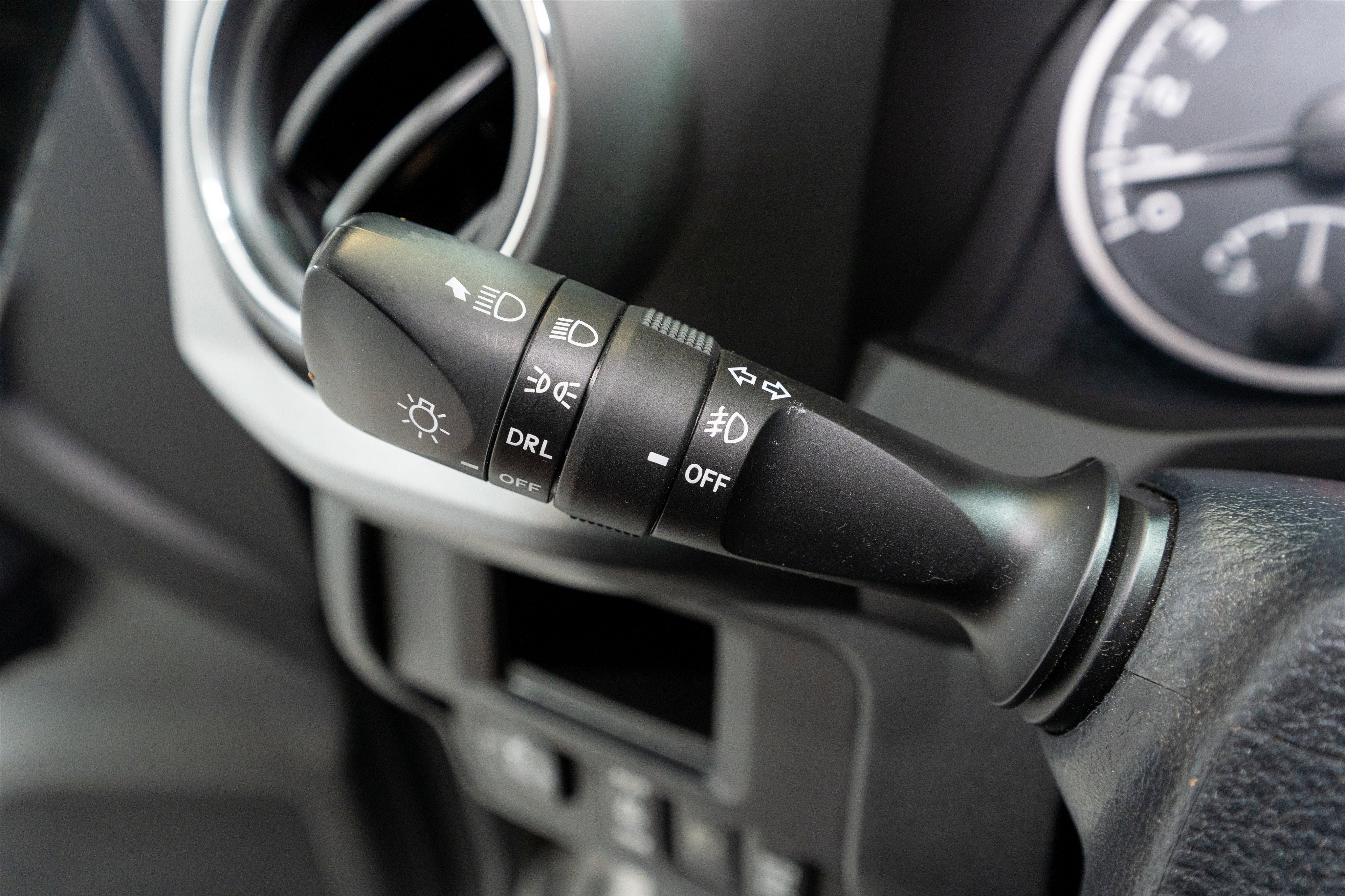 Used 2018 Toyota Tacoma TRD Off-Road image 30