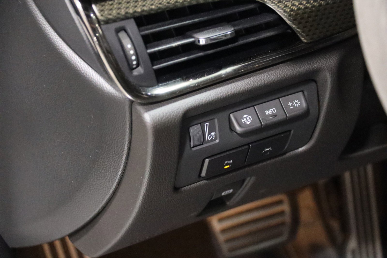 Used 2016 Cadillac ATS V w/ Carbon Fiber Package image 60