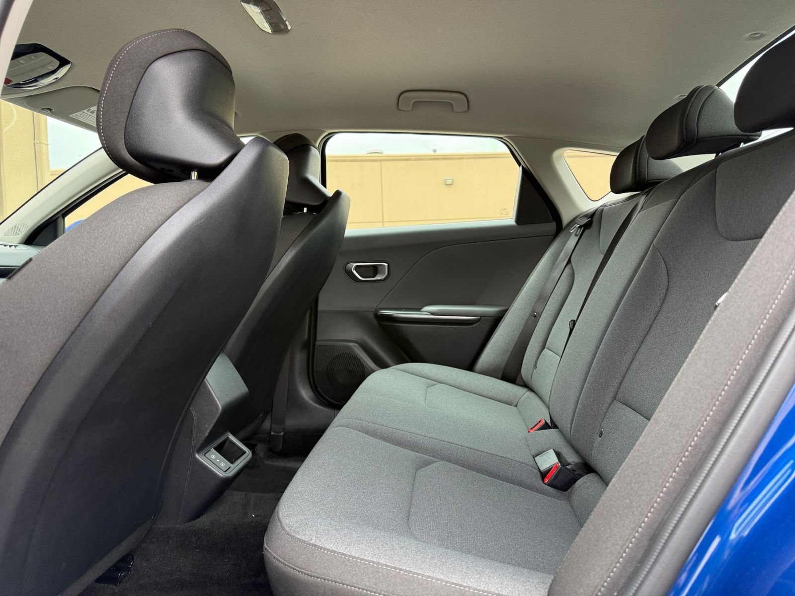 Used 2025 Kia K4 FWD image 28