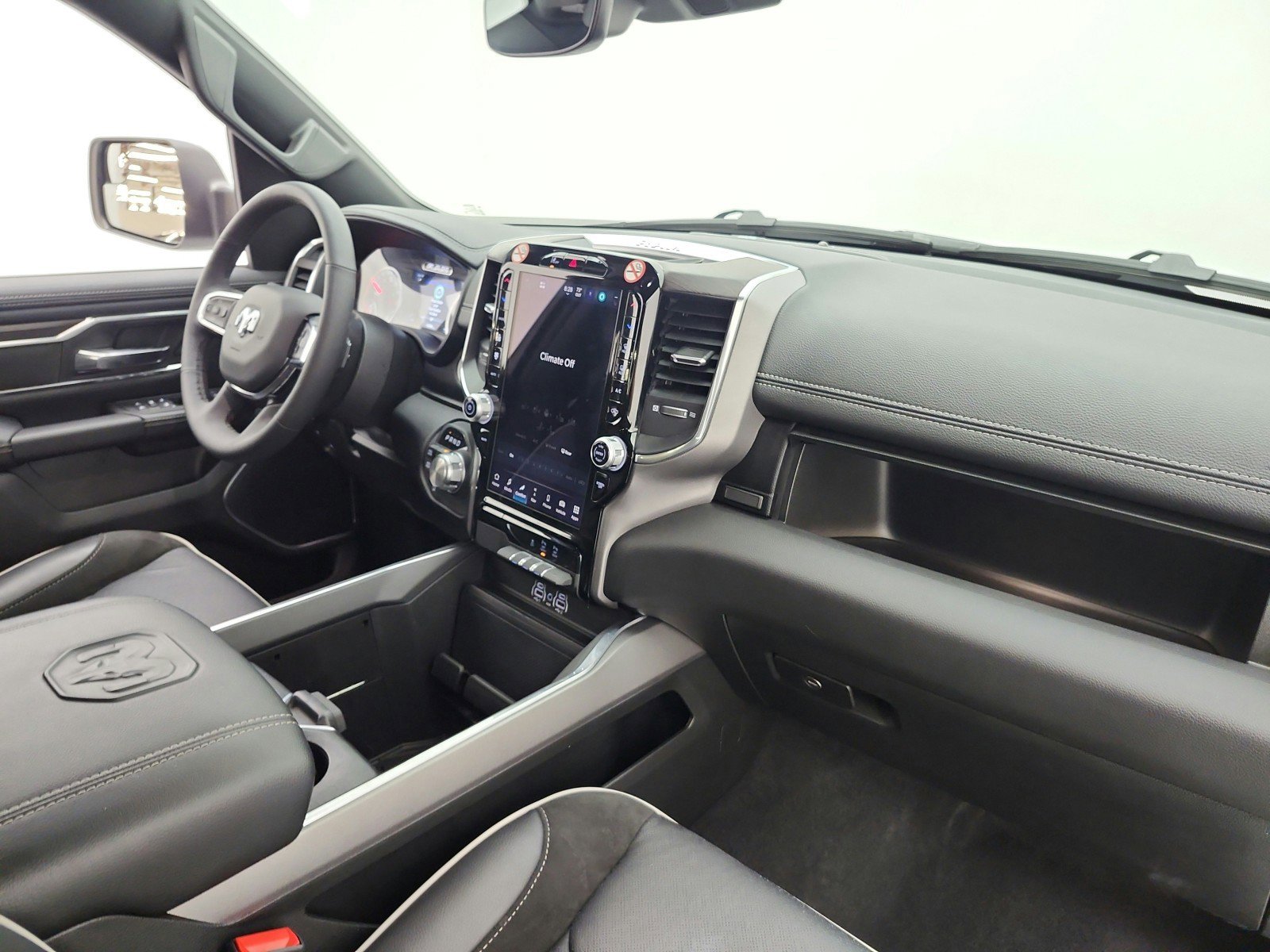 Used 2026 RAM 1500 Laramie AWD/4WD image 20