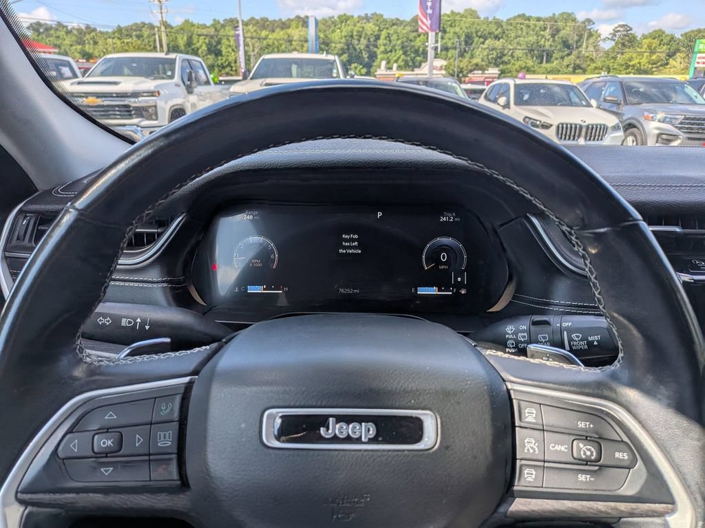 Used 2021 Jeep Grand Cherokee L Limited AWD/4WD image 22