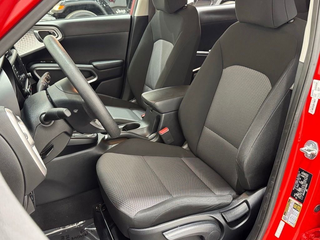 Used 2023 Kia Soul LX w/ Option Group 015 image 7