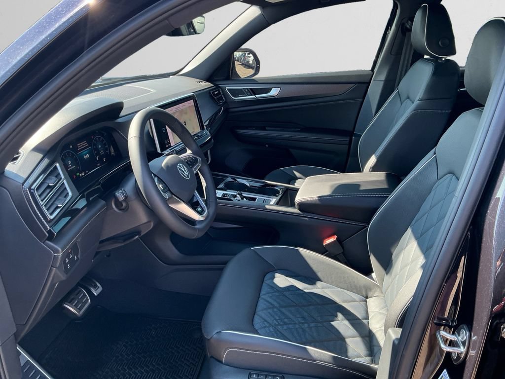 New 2026 Volkswagen Atlas Cross Sport SEL Premium R-Line AWD/4WD image 9