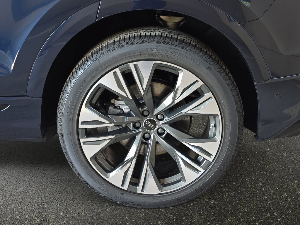 New 2026 Audi Q8 Prestige AWD/4WD image 32