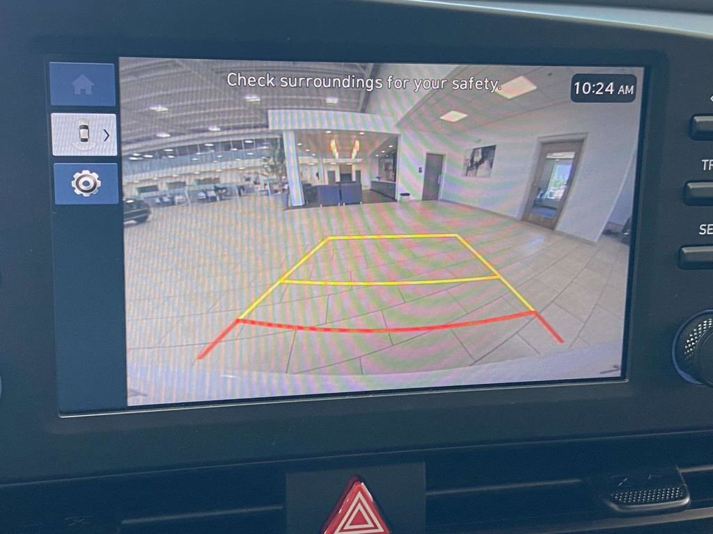 Certified 2025 Hyundai Elantra Sport image 24