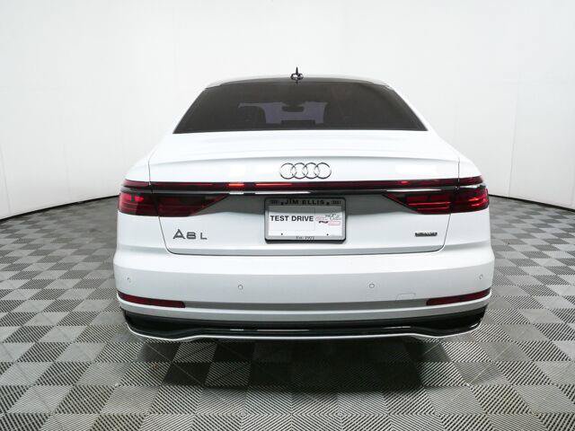 Used 2025 Audi A8 L 3.0T w/ Executive Package AWD/4WD image 29