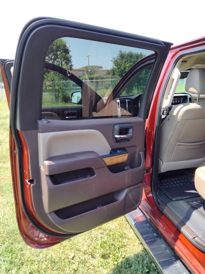 Used 2017 GMC Sierra 1500 SLT w/ SLT Premium Package image 11