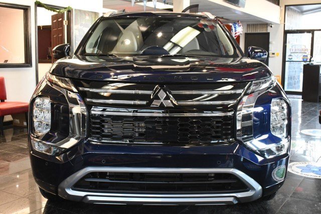 New 2026 Mitsubishi Outlander SEL AWD/4WD image 2