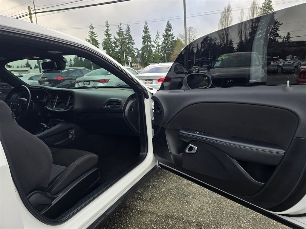 Used 2022 Dodge Challenger R/T image 11