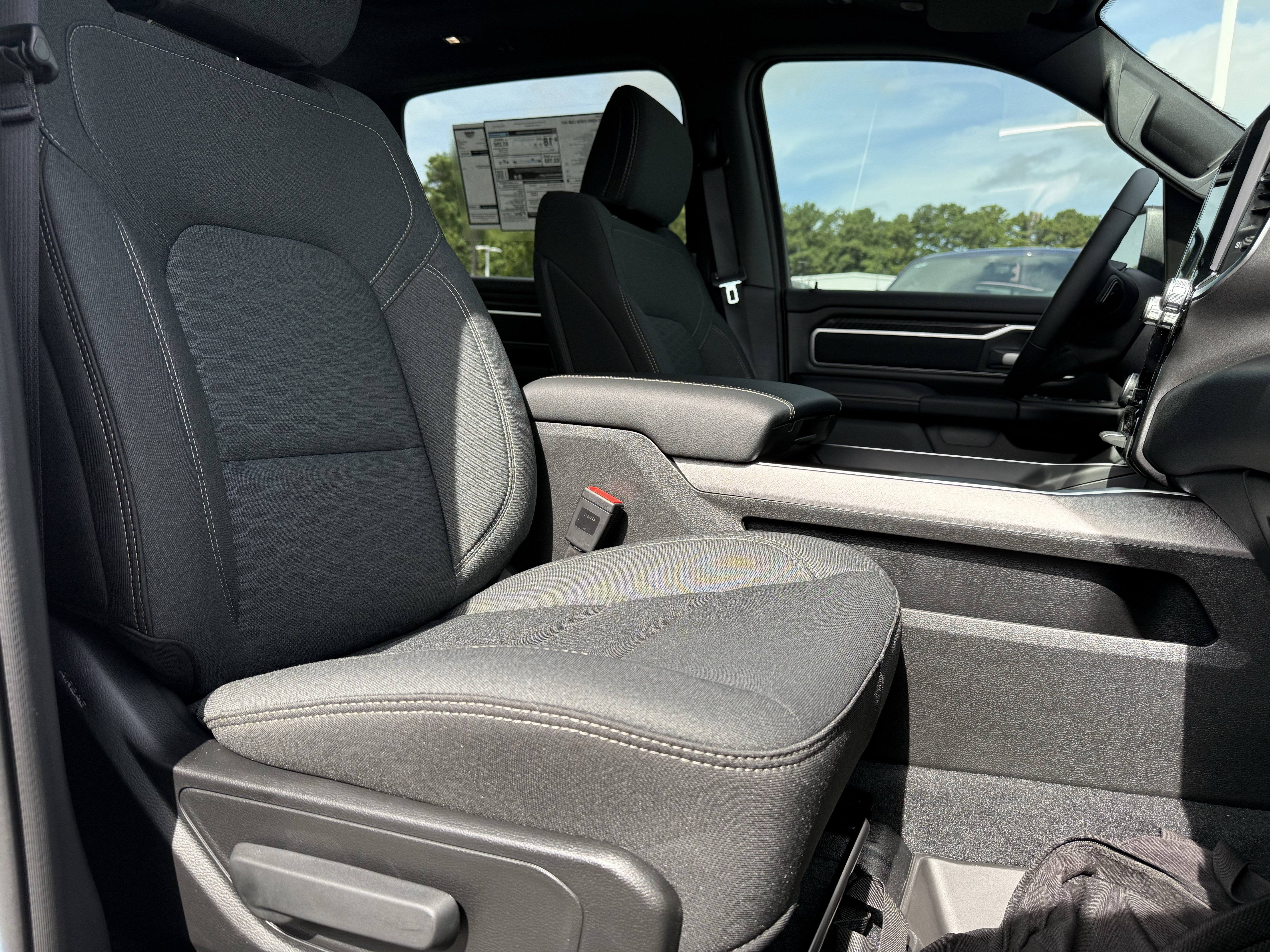 New 2026 RAM 1500 Big Horn AWD/4WD image 32